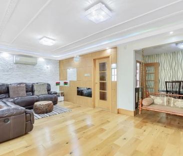 5 bed Detached House for Rent - Photo 3