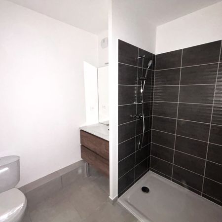 APPARTEMENT T2 A LOUER - DARDILLY - 40.38 m2 - 895 € charges comprises par mois - Photo 3