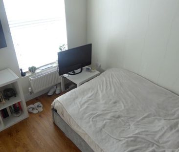 7 bedroom terraced house to rent - Photo 3