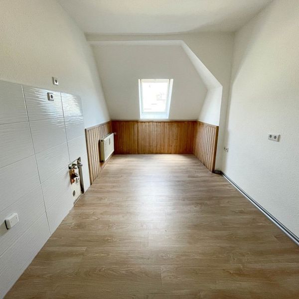 1. Monat kaltmietfrei! - Moderne 4-Raum-Wohnung im Zentrum von Aue - Photo 1