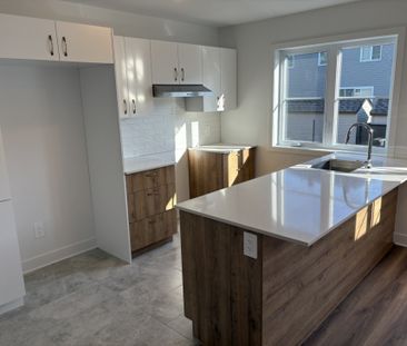 Maison à étages à louer - Saint-Eustache (Nord Est) Maison à étages... - Photo 6