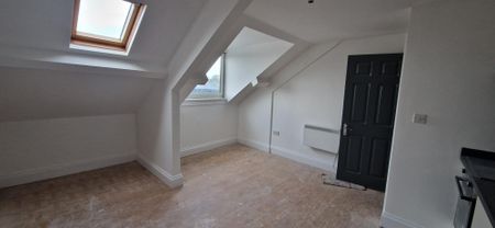 12/13 Woodland Terrace Flat 12 - Photo 4