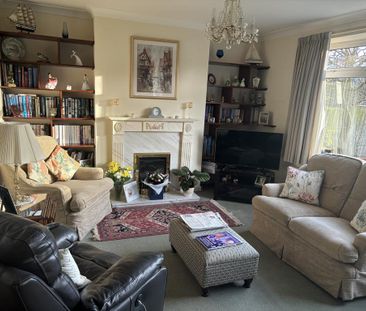 3 bedroom detached house to rent - Photo 2