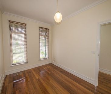 Fabulous Four Bedroom Family Home - Photo 5