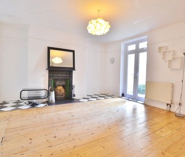 Room in a Shared Flat, Chesham Place, BN2 - Photo 1