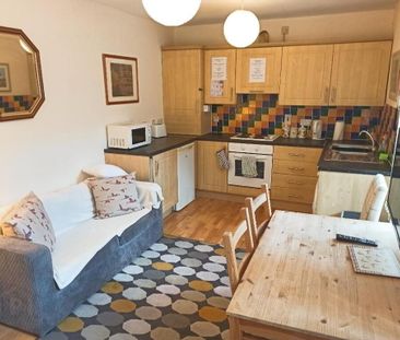One Double Bedroom Available, 8 Cromwell Road, Belfast, BT7 1JW - Photo 4