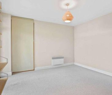 Island House, London, E3 - Photo 2