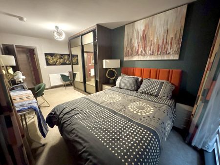 14 Powerhouse Lane, Greater London, UB3 - Photo 3