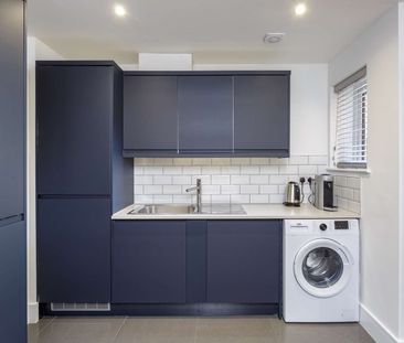 Tennyson Road Room 6 - Photo 5