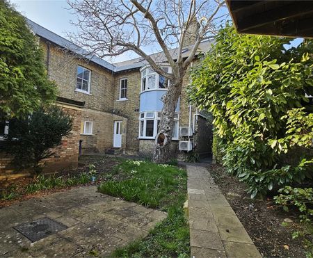 Flat 5, 101 High Street, Ramsey, Huntingdon - Photo 5