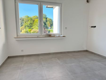 WIE NEU: 4-Zimmer-Wohnung mit Balkon in Paffrath in Gartenlage - Photo 4