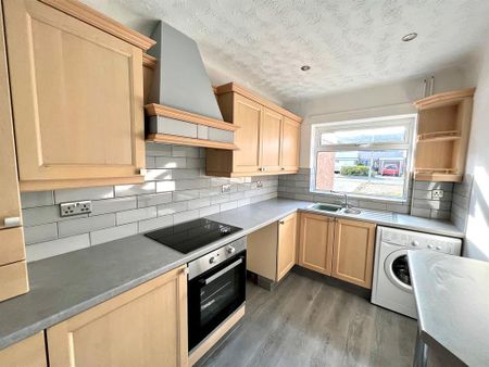 3 bedroom terraced house to rent - Photo 5