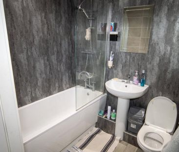 2 bedroom apartment to rent - Photo 6