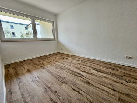 +++ Ruhig und grüne Lage - Altersgerechte Wohnung an der Garnisonkirche! - Photo 3