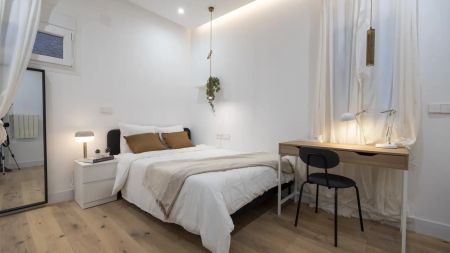 Room in a shared 6-bedroom apartment for rent in Goya, professionals and students only. - Photo 2