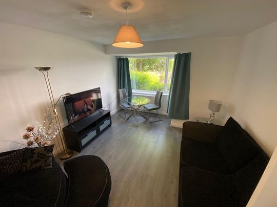 4 bedroom semi-detached house to rent - Photo 1