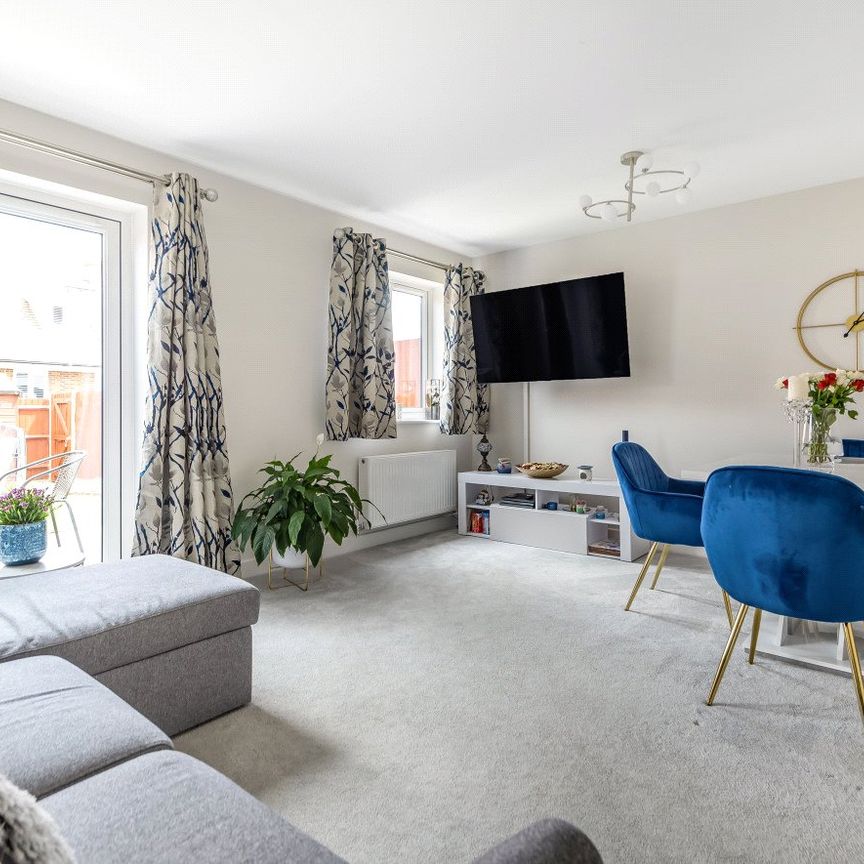 2 bedroom terraced house to rent - Photo 1