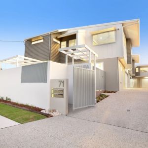 Furnished townhouse located in prime location - Photo 3