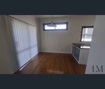 10 Barraba Street, Whitebridge, NSW 2290 - Photo 2