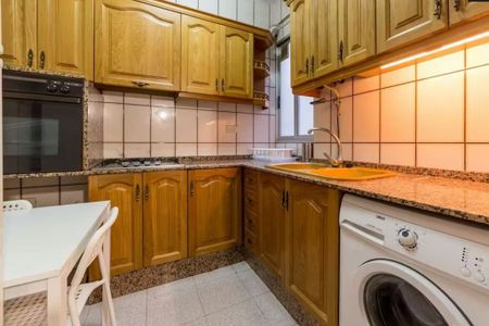 Carrer de Sagunt, Valencia, Valencian Community 46009 - Photo 3