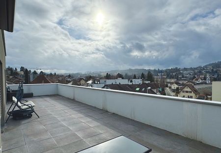 Modern 2.5-room attic apartment with balcony, Menziken - Photo 4