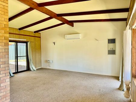 Convenient South Dubbo Location - Photo 5