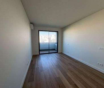 3 room luxury Apartment for rent in Oeiras, Portugal - Photo 2