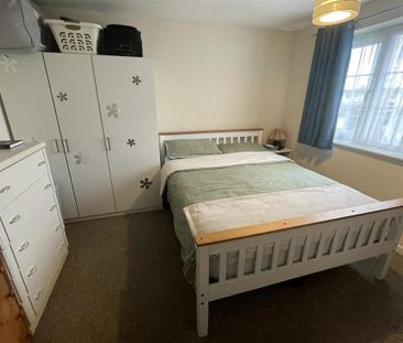 3 bedroom terraced house to rent - Photo 6