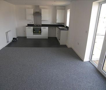 2 bed upper flat to rent in NE13 - Photo 5
