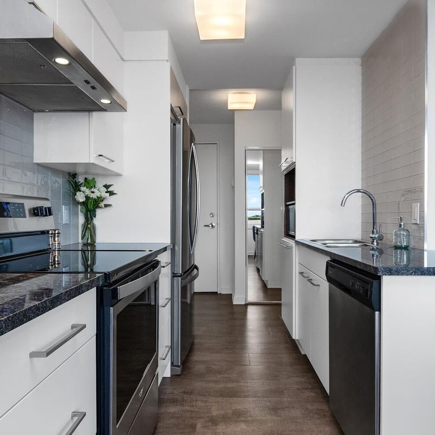 41 Woodridge Crescent, Bayshore - Belltown, Ottawa, ON - Photo 1