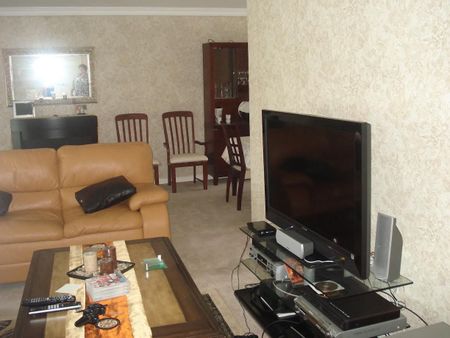 For Lease - 114 Kennard Avenue, Toronto, Ontario - Photo 2