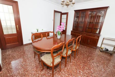 Carrer de Ramiro de Maeztu, Valencia, Valencian Community 46022 - Photo 2