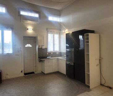 LES PENNES MIRABEAU - Rez de villa T2 en duplex de 48m2 avec terras... - Photo 1