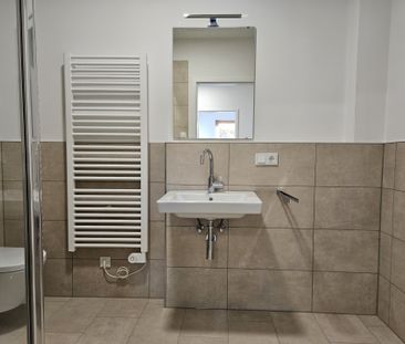 *EXKLUSIVE 2 ZIMMER-WOHNUNG mit EBK *AUFZUG *TIEFGARAGE * BARRIEREF... - Photo 2