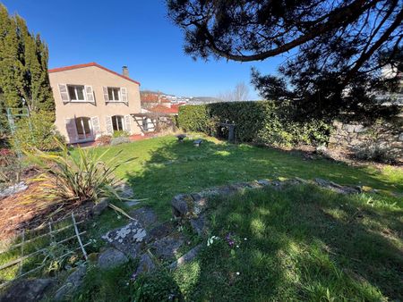 Location Maison 6 pièces 253m² CHAMALIERES 63400 - Photo 3