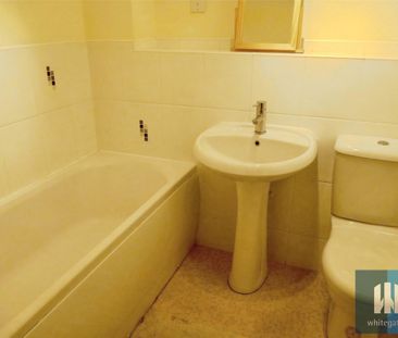 Lagentium Plaza, Castleford, West Yorkshire, WF10 - Photo 2