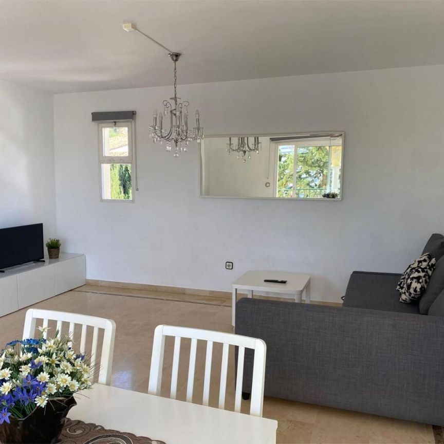 Piso de alquiler en Calle Los Helechos, 6, Torreblanca del Sol - Photo 1