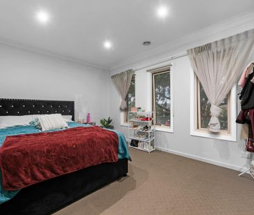Amazing Townhouse on Belah! - Photo 4