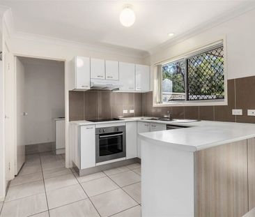Convenient modern Townhouse for rent - A real hidden gem in the Wacol! - Photo 4