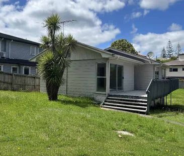 3 bed rooms House with the brand new carpet - Photo 4