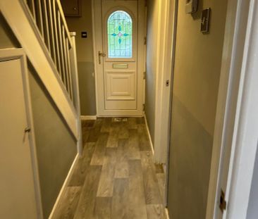 2 bedroom semi-detached house to rent - Photo 4