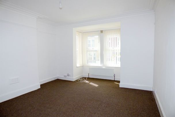 2 bed flat to rent in Rectory Road, Gateshead, NE8 - Photo 1