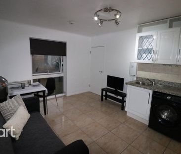 1 bedroom semi-detached house to rent - Photo 2