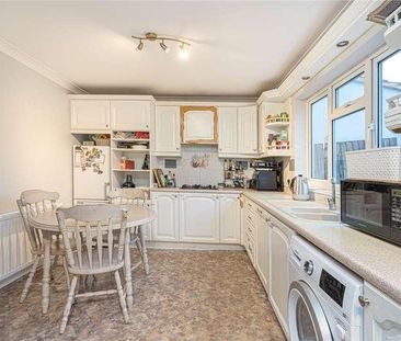 Normanhurst Road, Walton-on-thames, Surrey, KT12 - Photo 4