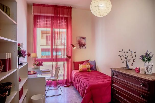 Via del Ponte alle Mosse, Florence, Tuscany 50144 - Photo 1