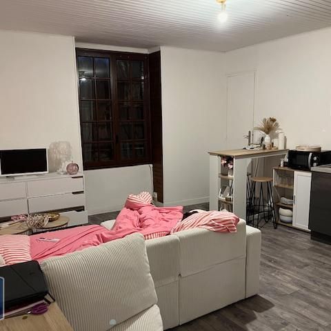 Location Appartement 1 pièce POITIERS 86000 - Photo 1