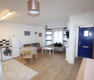 165 Springfield Road, Belfast, BT12 7DA - Photo 2