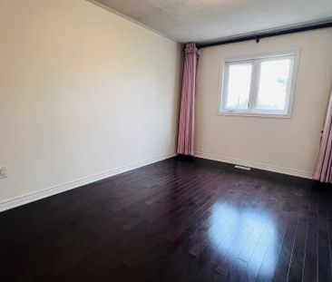 For Lease - 42 Pagnello Crescent, Markham, Ontario - Photo 3