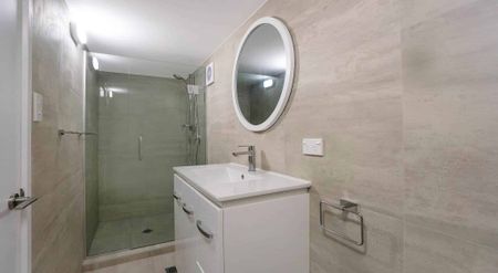 Two-Bedroom Unit in Quiet Location - Minor Dwe... - Photo 2