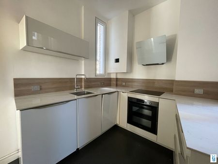 Location Appartement 3 pièces 70m² - Photo 3